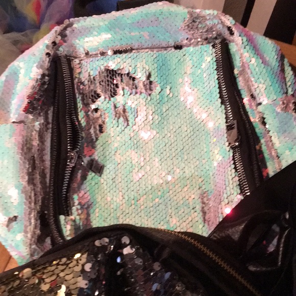 Book bags purses - Picture 4 of 6